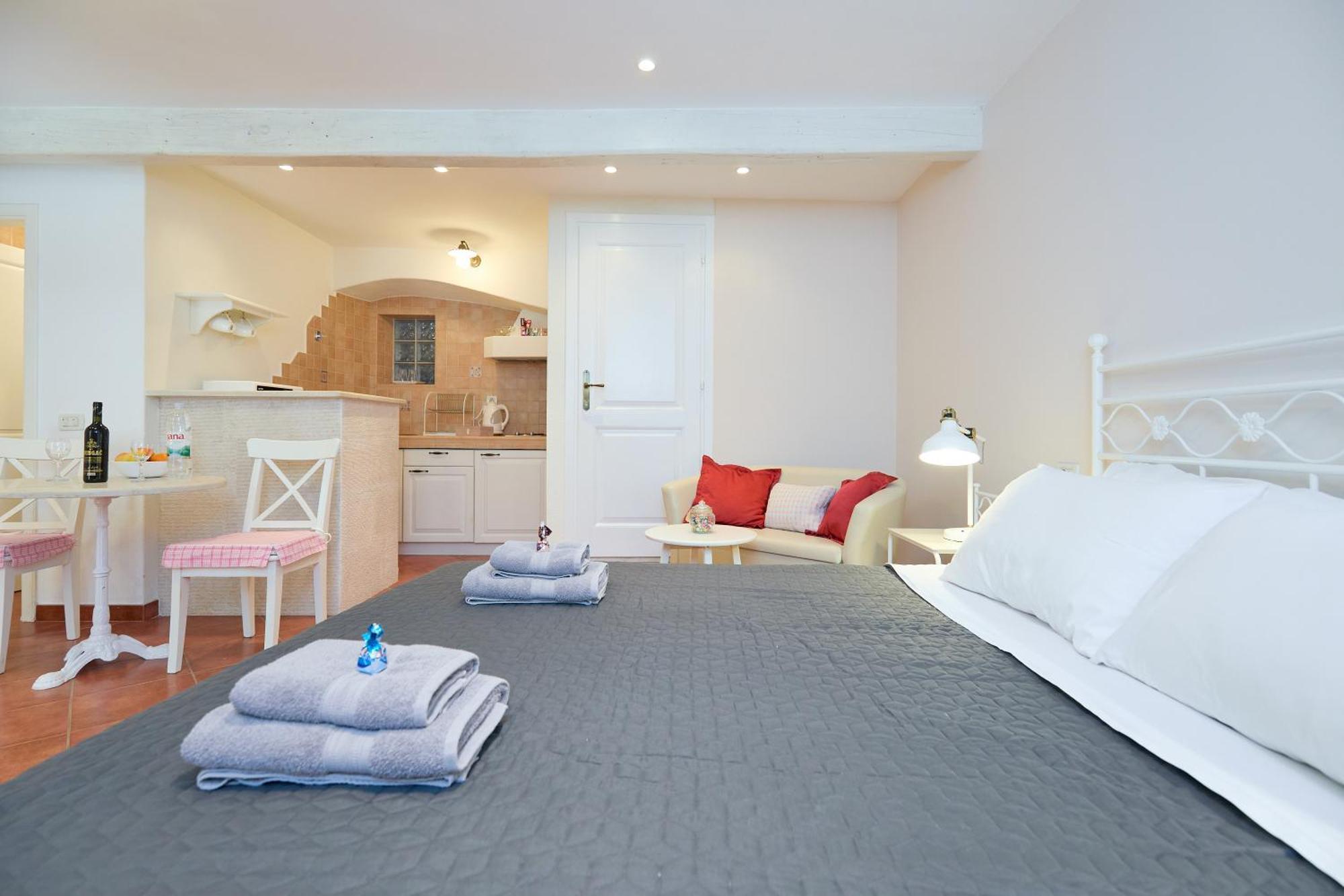 Doria Apartment *
